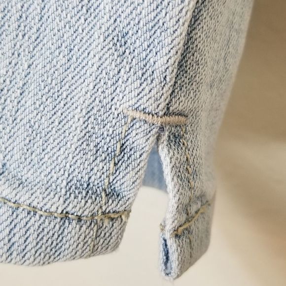 Gloria Vanderbilt Amanda Capri Skimmer light wash - Picture 8 of 9